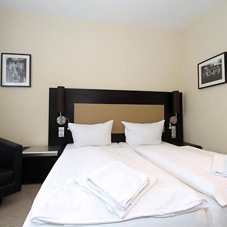 Lulu Rent Aparthotel Карлсруе Екстер'єр фото