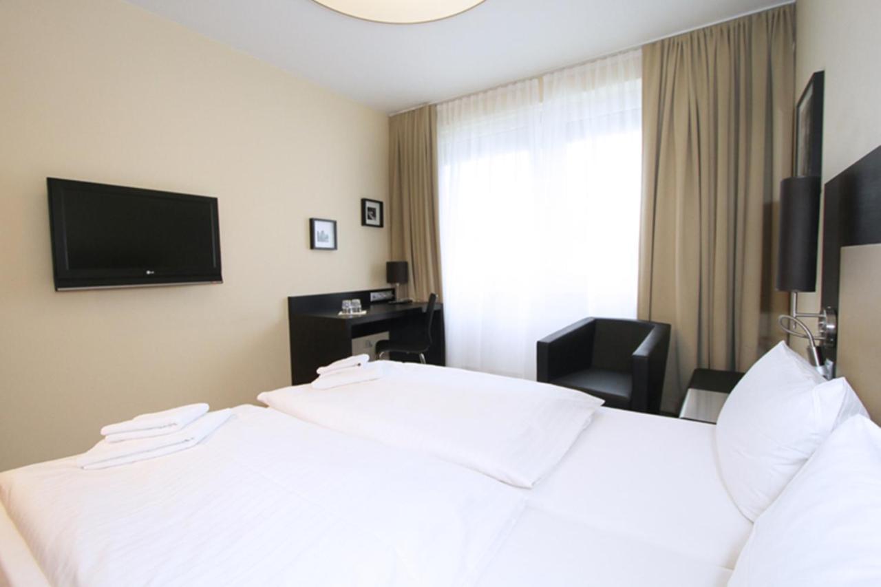 Lulu Rent Aparthotel Карлсруе Екстер'єр фото